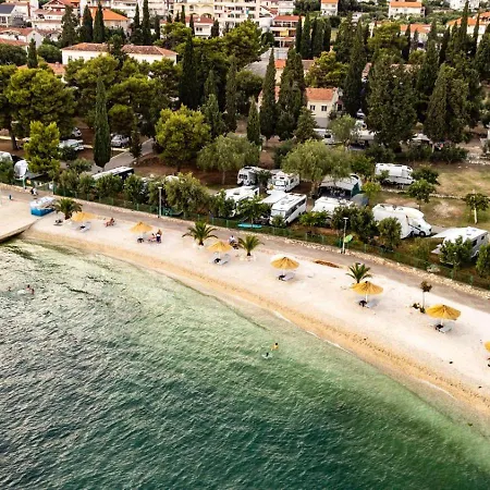 Adrijana Διαμέρισμα Τρογκίρ