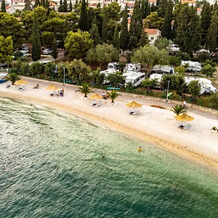 Διαμέρισμα Adrijana Τρογκίρ